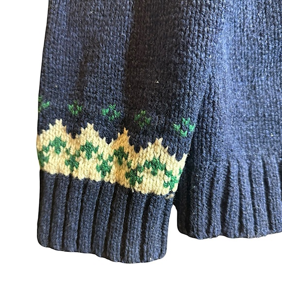 Vintage 1990’s L.L. Bean 100% Lamb’s Wool “Fair Isle” knit sweater - Picture 5 of 8